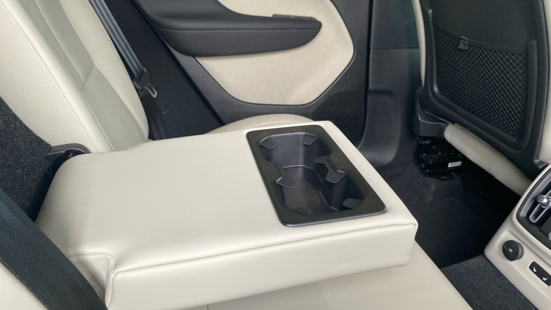 Volvo Xc40 1.5 T5 Recharge PHEV Ultimate Dark 5dr Auto Estate